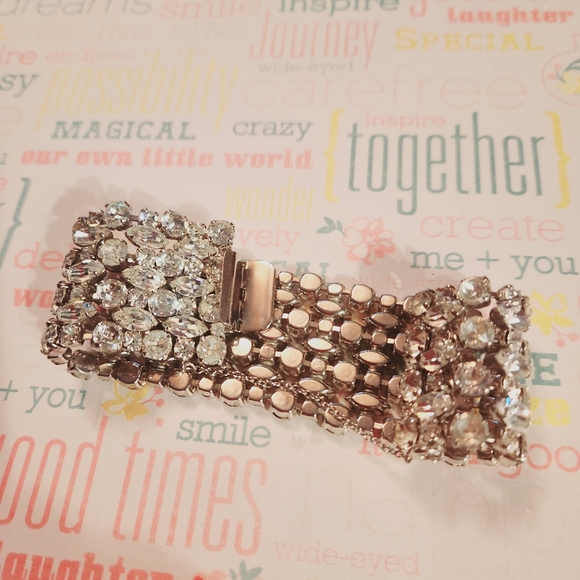 Chunky Stunning Clear Rhinestone  Designer Signer Sherman Bracelet Canada - Picture 3 of 11